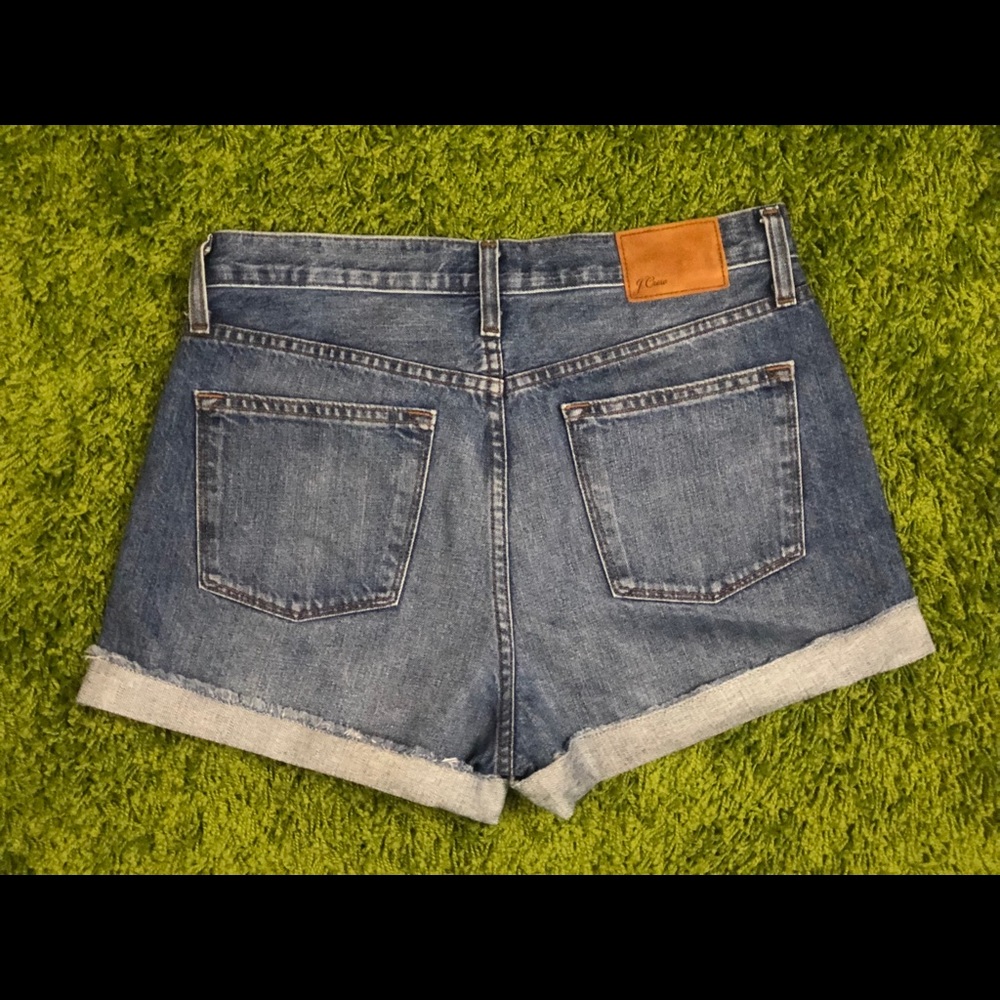 J.Crew High-rise Broken in Boyfriend Short - Picture 3 of 4